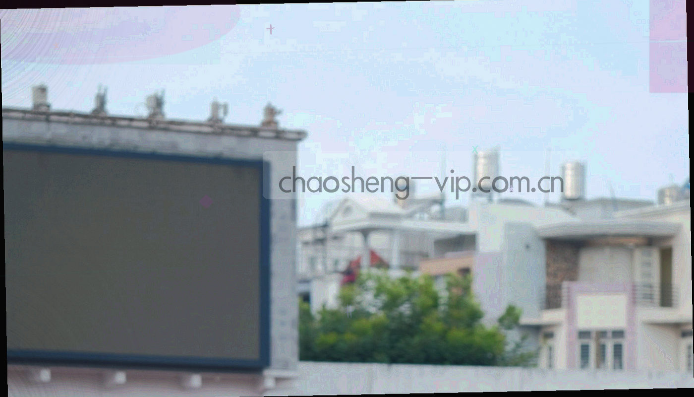 等距刻度与规则网格构成的抽象纹理，暗底琥珀金细线，无文字与人物